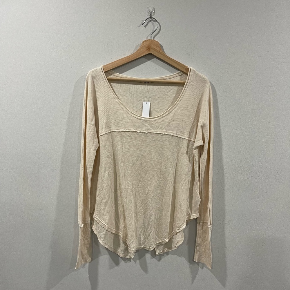 NWT LAmade Long Sleeve Beige Waffle Knit Top Sz Small - Picture 1 of 7